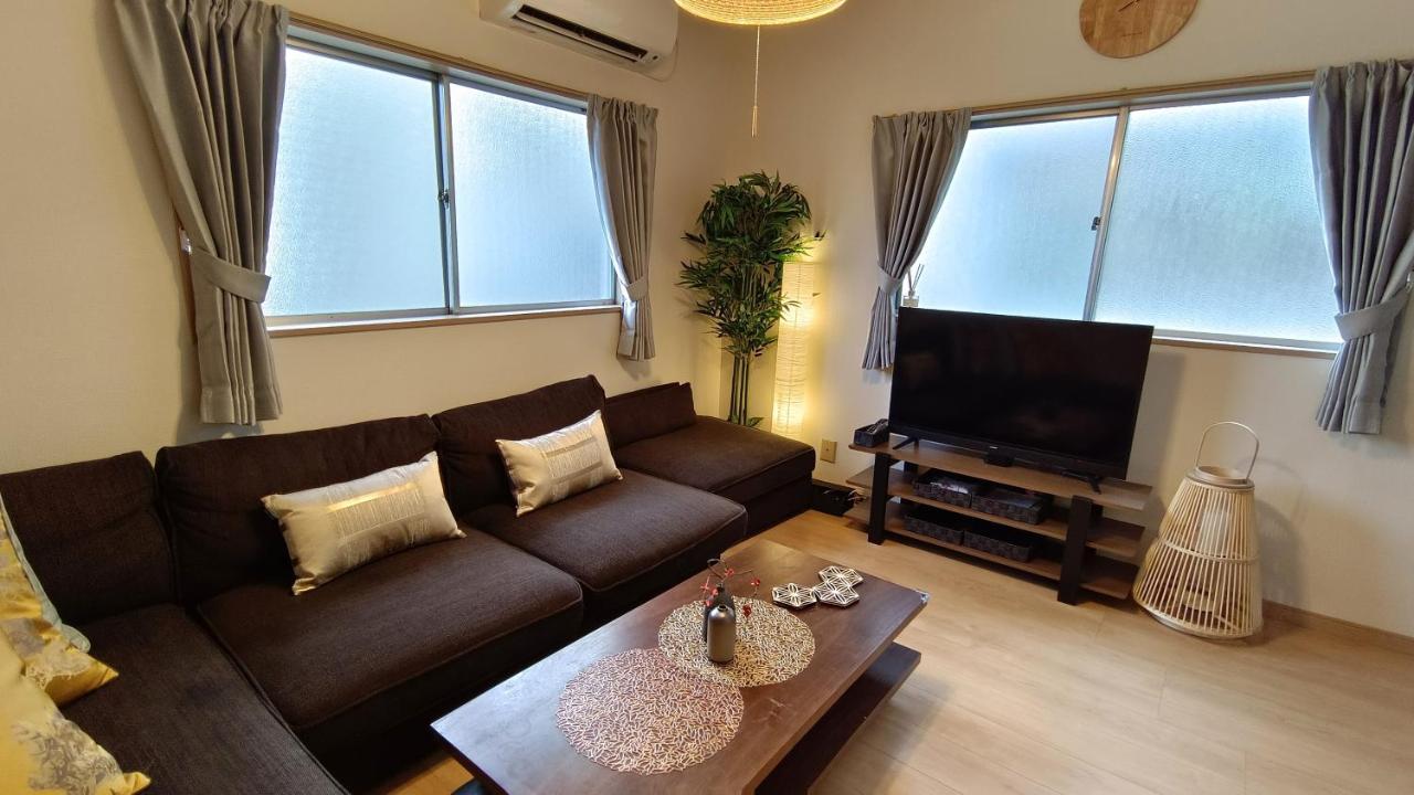 Tsukiyume Kan - House With Parking, 10Mins To Usj, Tennoji, Namba Osaca Exterior foto